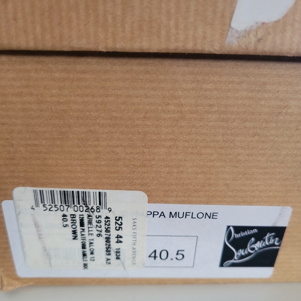 40.5 Christian Louboutin Brown Booties. - Picture 9 of 10